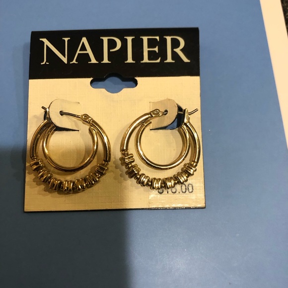 Napier earrings new with tags NWT - Picture 7 of 13